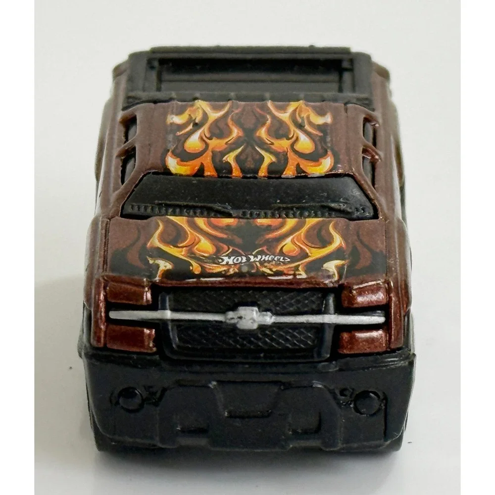 Hot Wheels Chevy Avalanche Blings Kids OS Copper Brown Flame Diecast Truck 2003